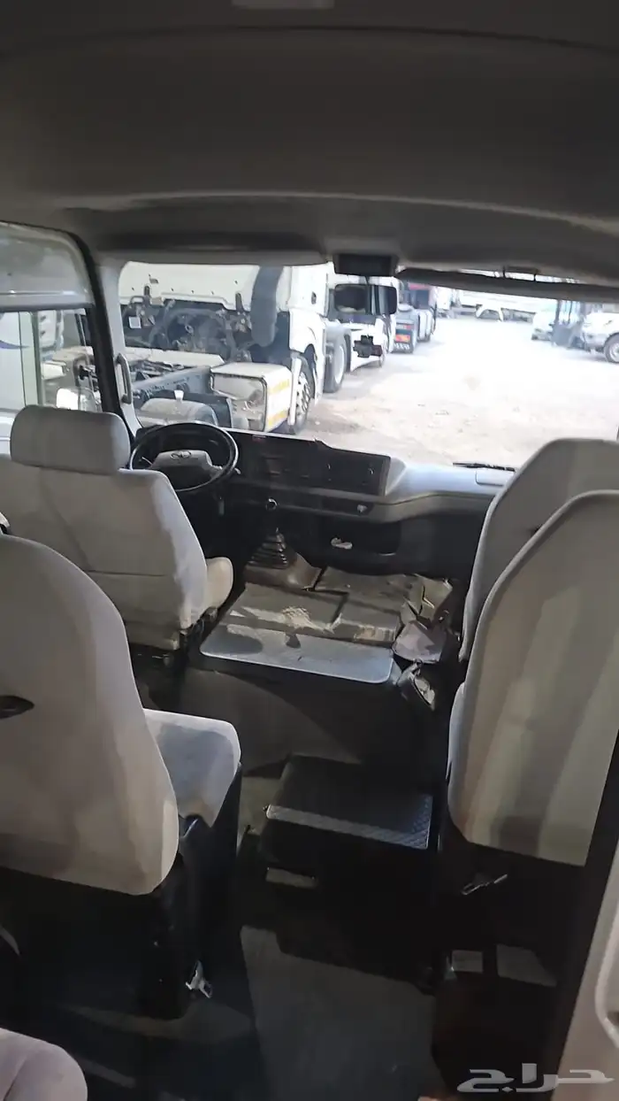 باص تويوتا كوستر موديل 2019 6