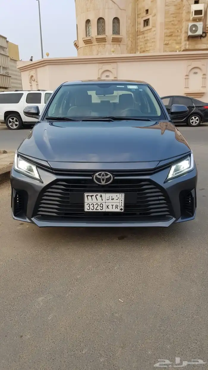 تويوتا يارس 2023 1