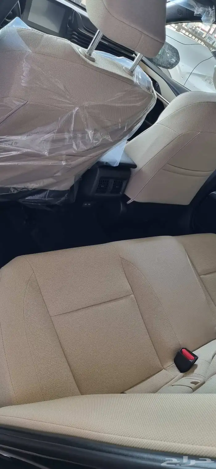 تويوتا كامري 2025بنزينE 7