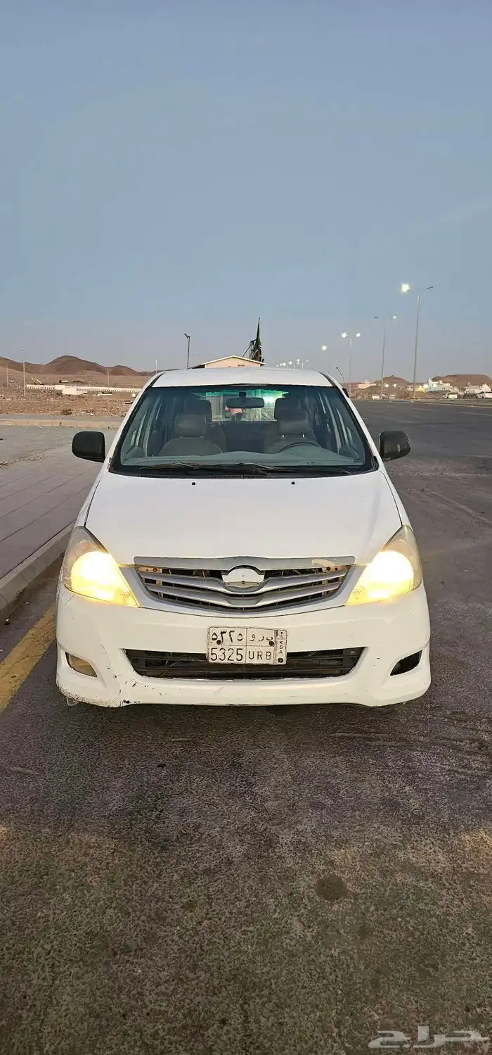 انوفا 2010 للبيع 3