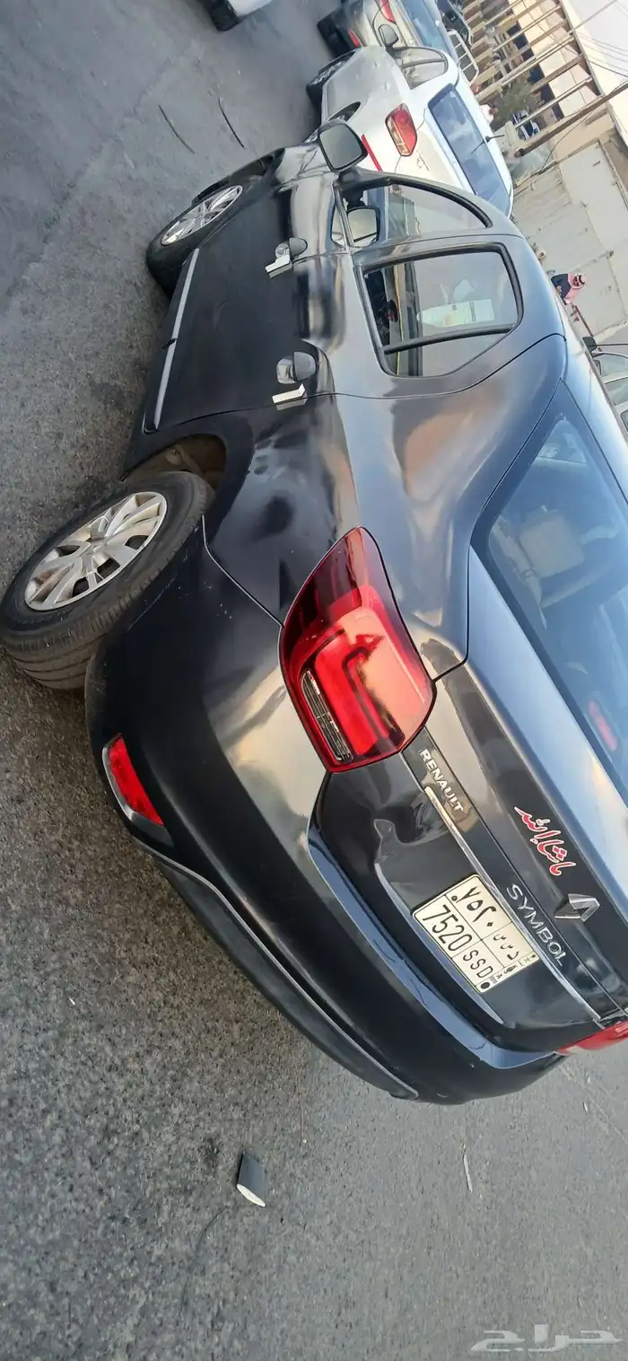 رينو سيمبول اوتوماتيك موديل 2017 مالك اول للبيع 1