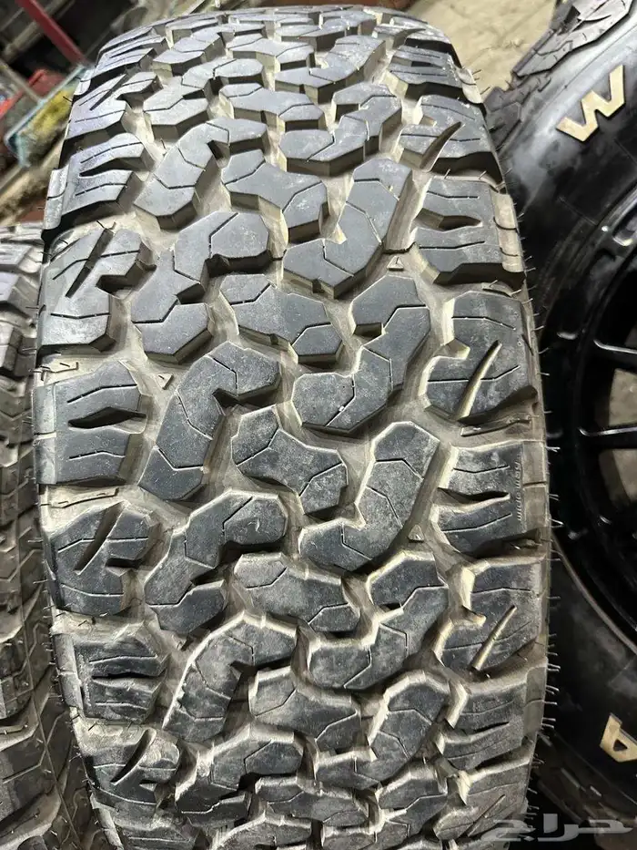 جنوط ميثود 6 مسمار مع كفرات نص حجري ودواي مقاس 17 6