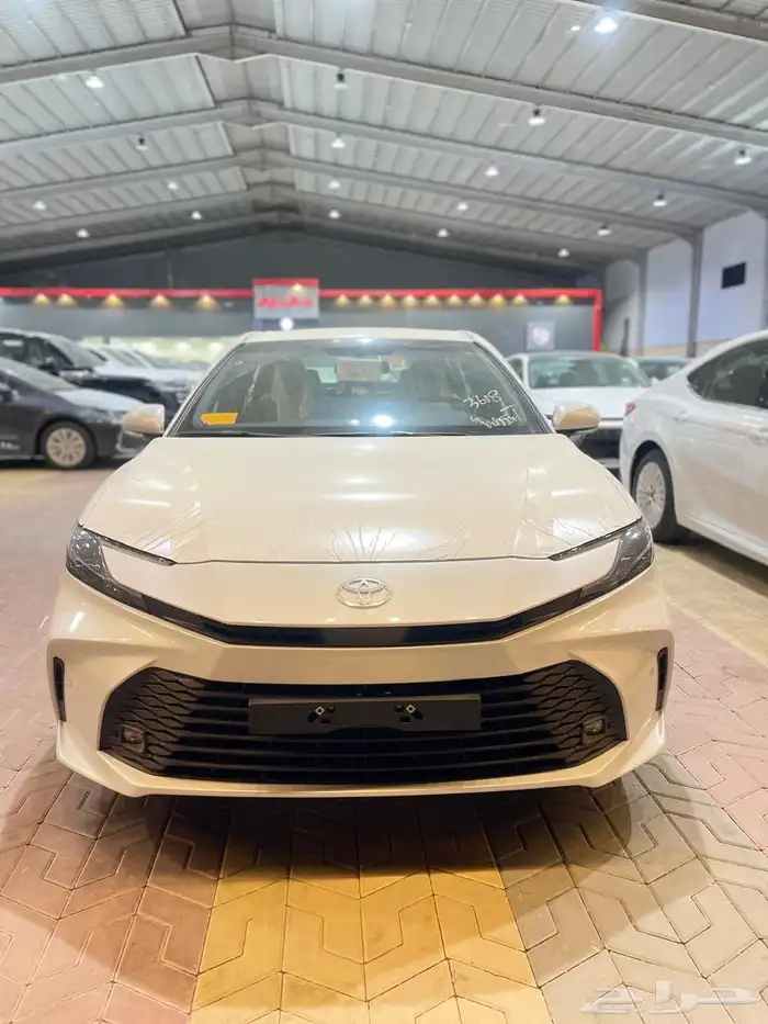 كامري 2025 E ابيض استاندر مطور   عرض خاص اقل سعر فالسوق بطاق 1