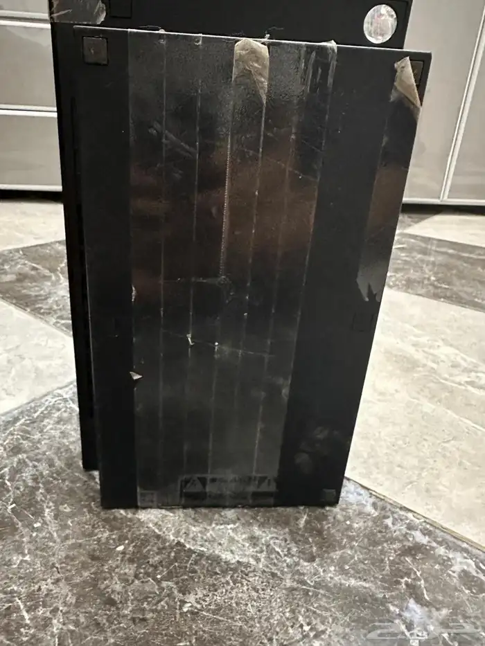 بلاي ستيشن 2 شغال ومدخل الاقراص شغال ومعه يجي شريط سباق ليل 2