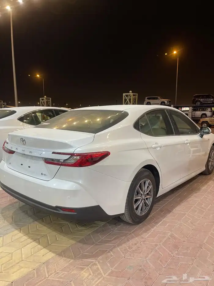 كامري 2025 E ابيض استاندر مطور   عرض خاص اقل سعر فالسوق بطاق 10