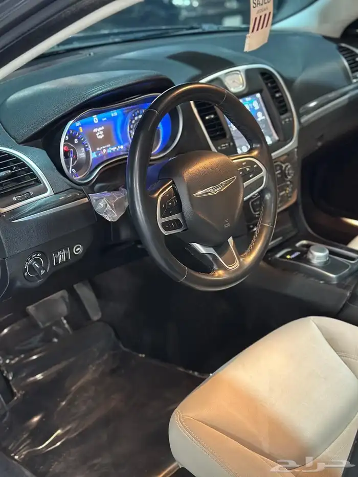 تويوتا راف فور 2025 XLE فل كامل شبه الجديد 9