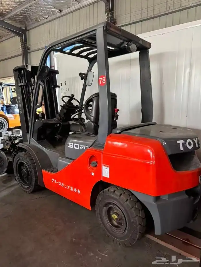 رافعات شوكيه للايجار فركلفت 1