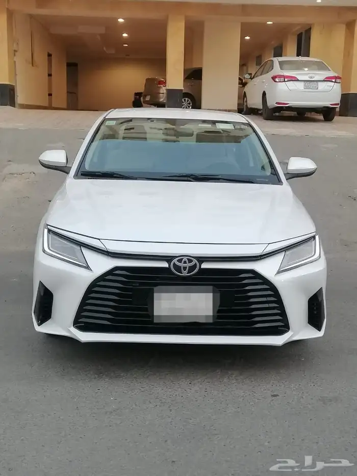 للبيغ تويوتا يارس الموديل 2023 بحالة ممتازة جدا 1