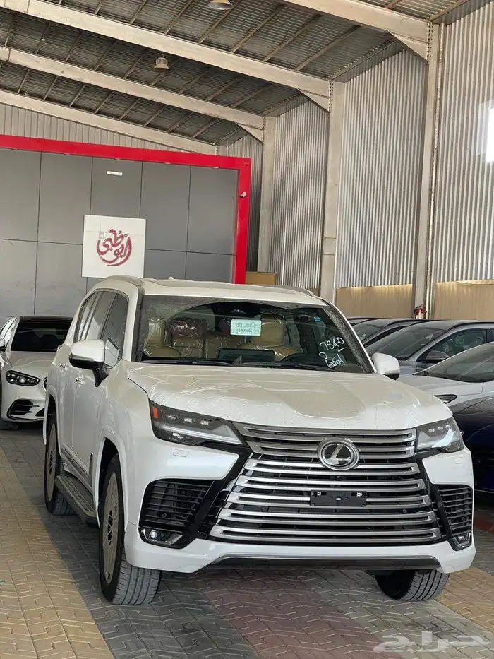 لكزس LX600 BB بنزين 2025 1