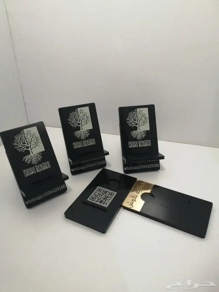 متاح جميع شغل اكريلك واخشاب ستاندات رسومات عبارات كله 3