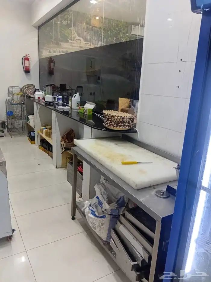 مطعم للتقبيل او الايجار موقع بحي النهضه مقابل حديقه النخيلان 2