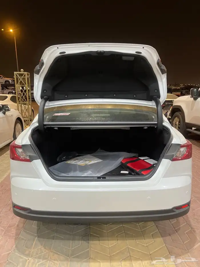 كامري 2025 E ابيض استاندر مطور   عرض خاص اقل سعر فالسوق بطاق 9