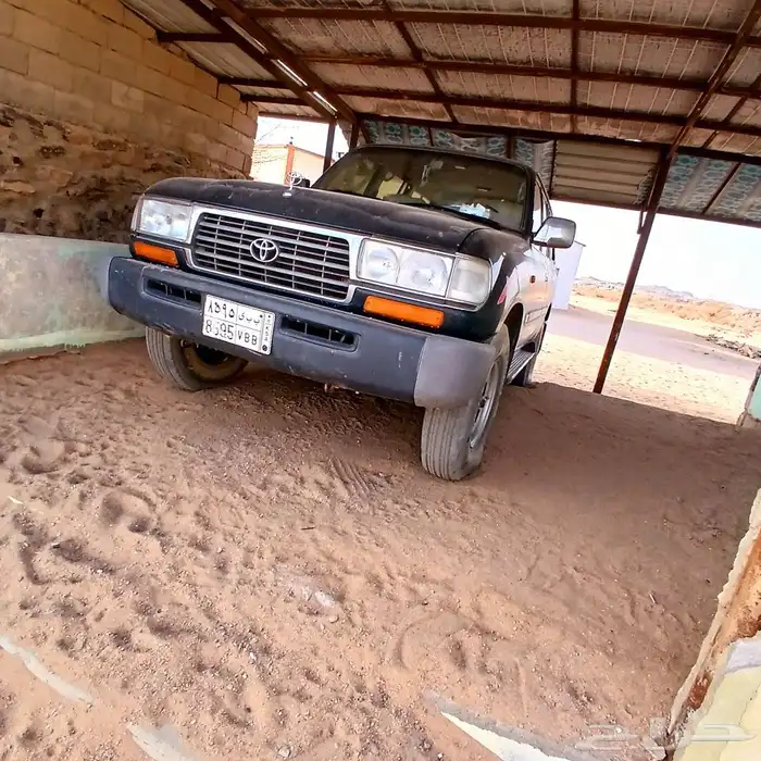 تيوتا صالون جديد بنزين قير عادي شرط قير ومكينه موديل 1997 8