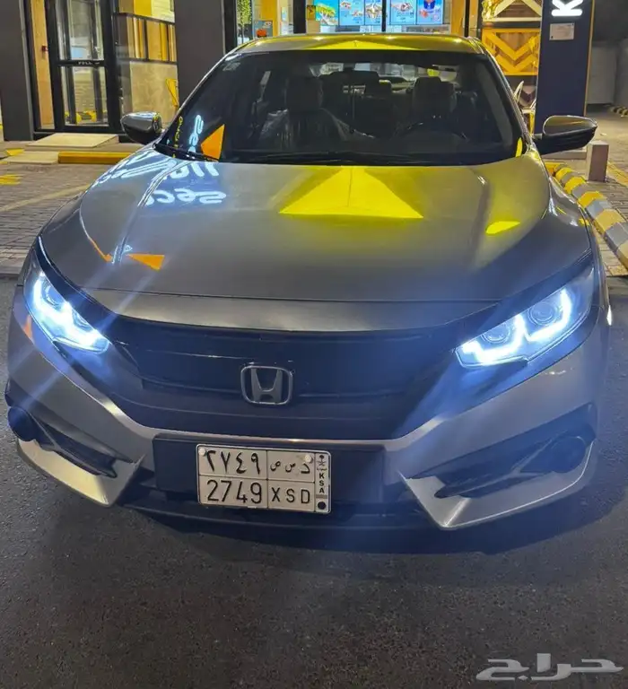 هوندا سيفيك 2018 نص فل ممشي السياره 200 الف قير اوتاميتك مجد 0