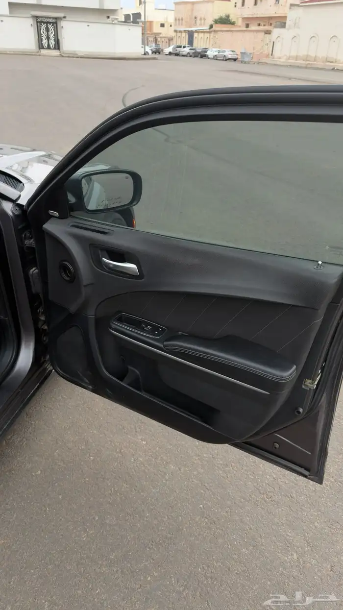 دودج تشارجر 2017 RT V8 مشروطه شرط 16