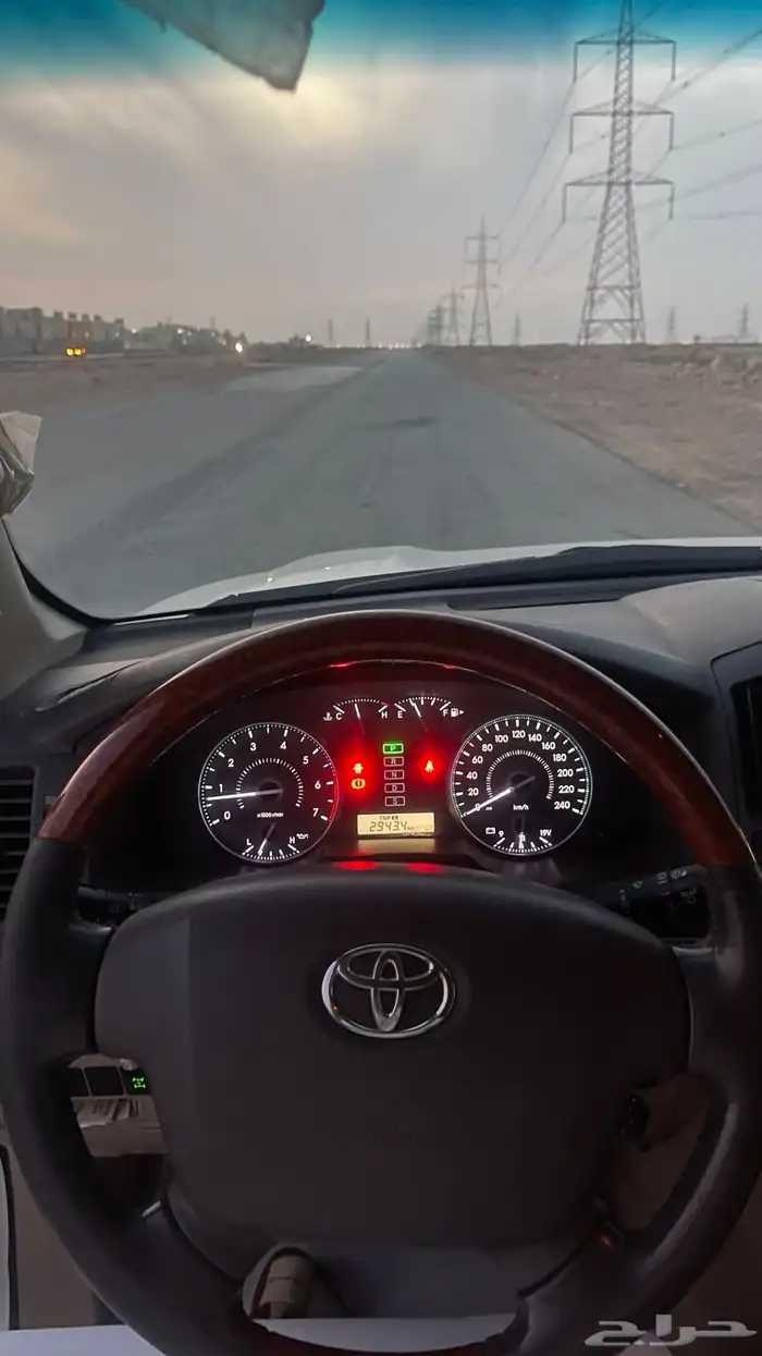 لاندكروزر GX-R 8