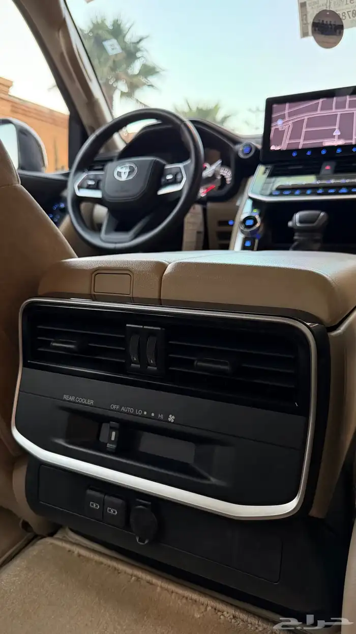 لاندكروزر 2023 فل كامل L3 13