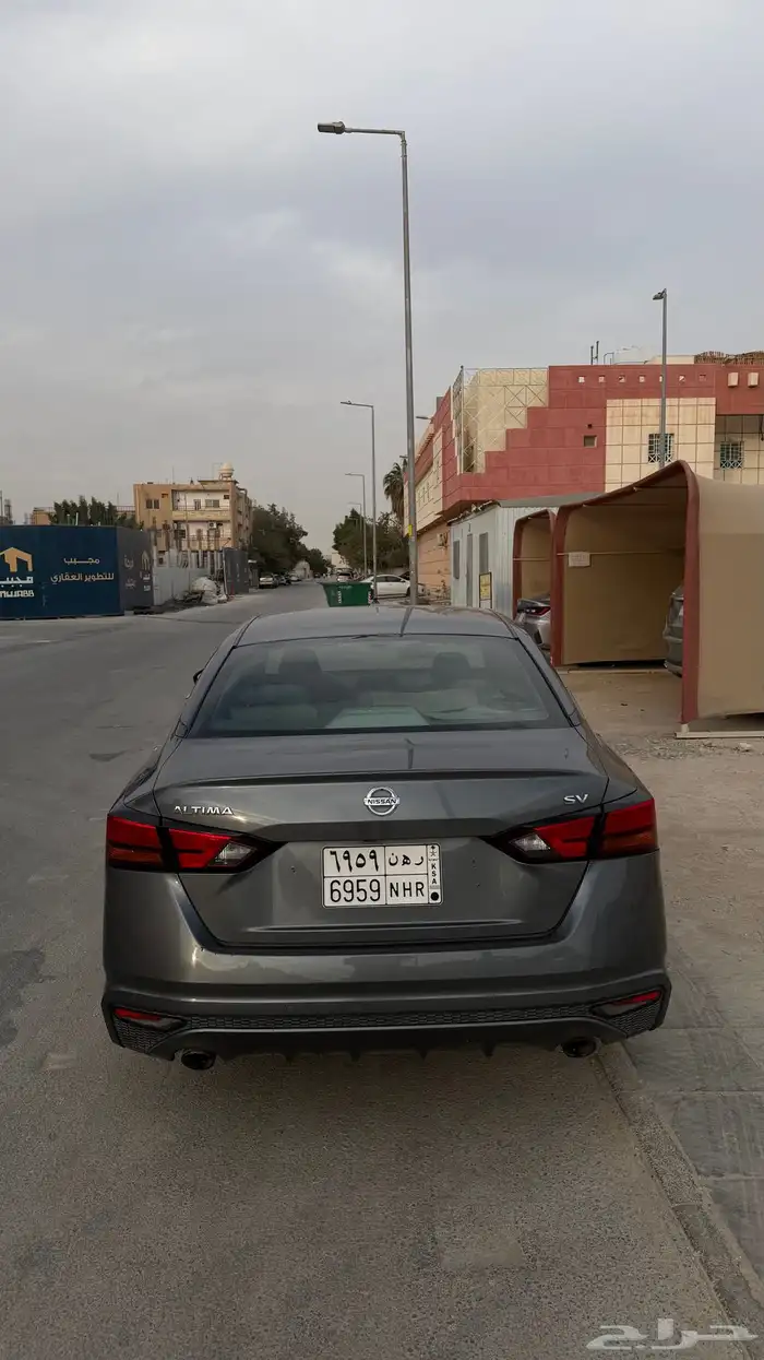 نيسان التيما 2020 نص فل SV 4