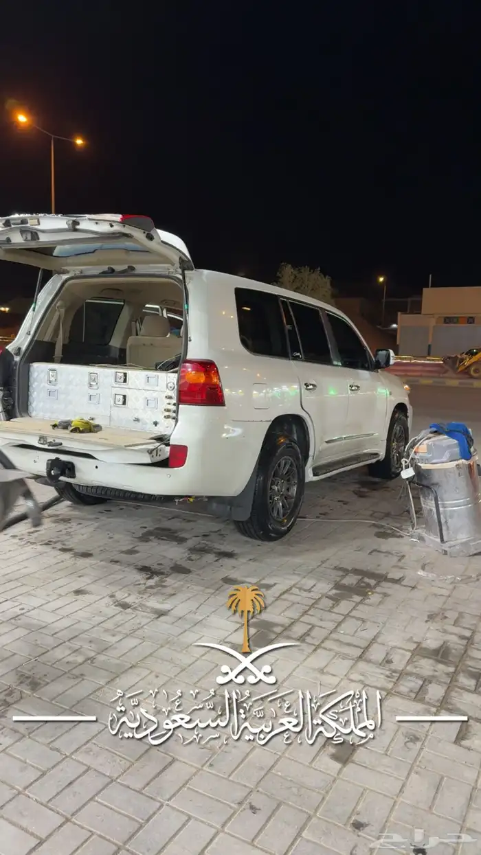 لاندكروزر 2009 فل كامل سعودي مجهز 0