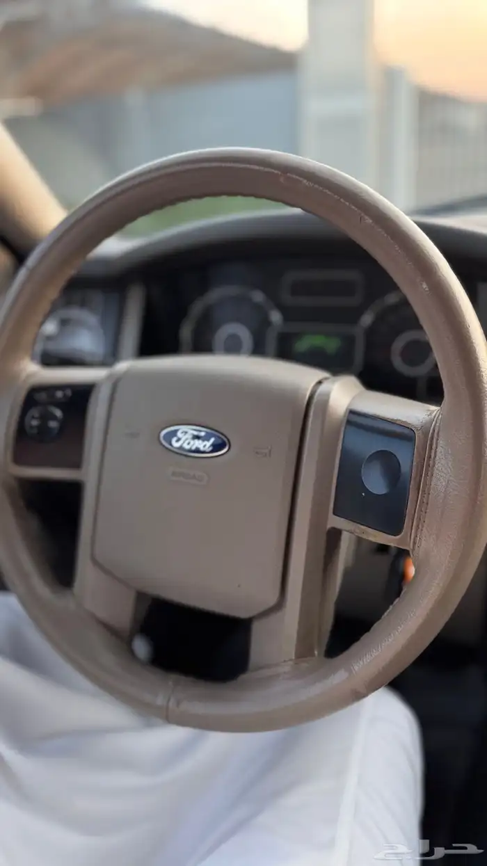 فورد اكسبيدشن 2014 14