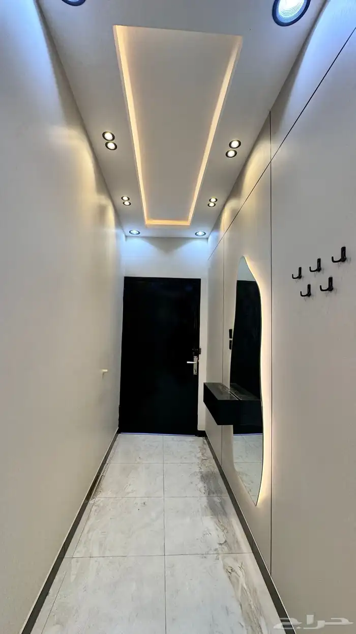 للبيع ادوار ارضيه حى دره الموسى 9