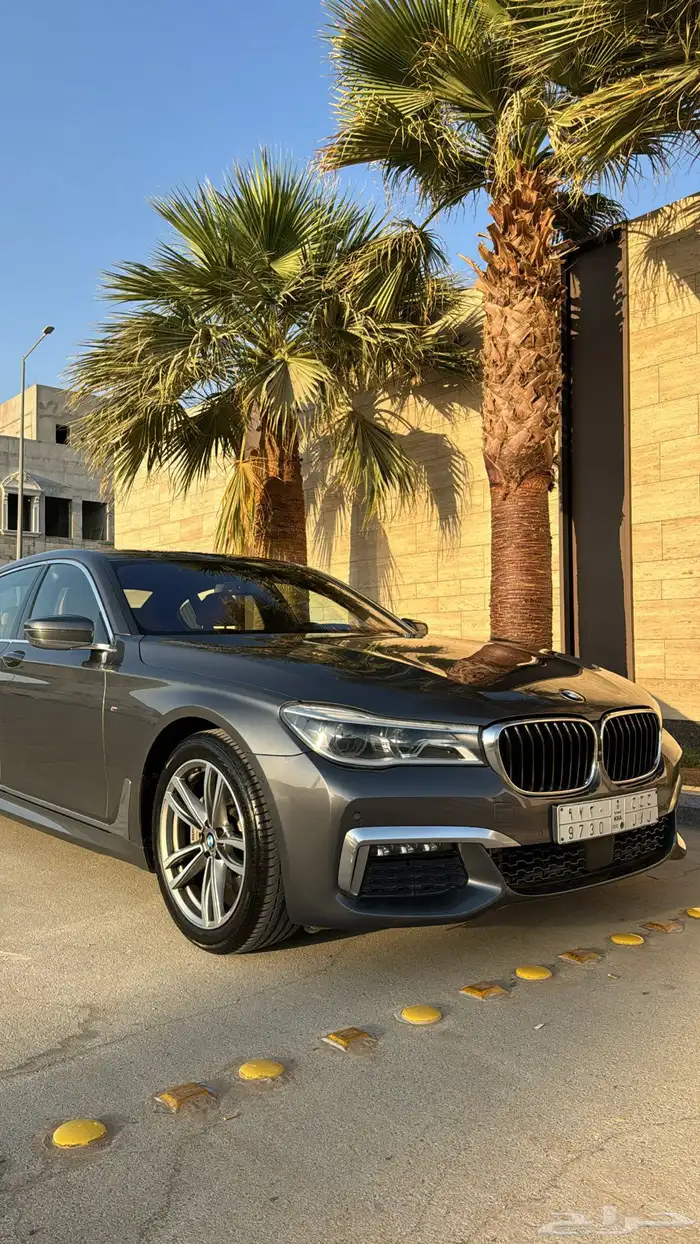 للبيع بي ام دبليو Li730 بحالة الوكالة 4