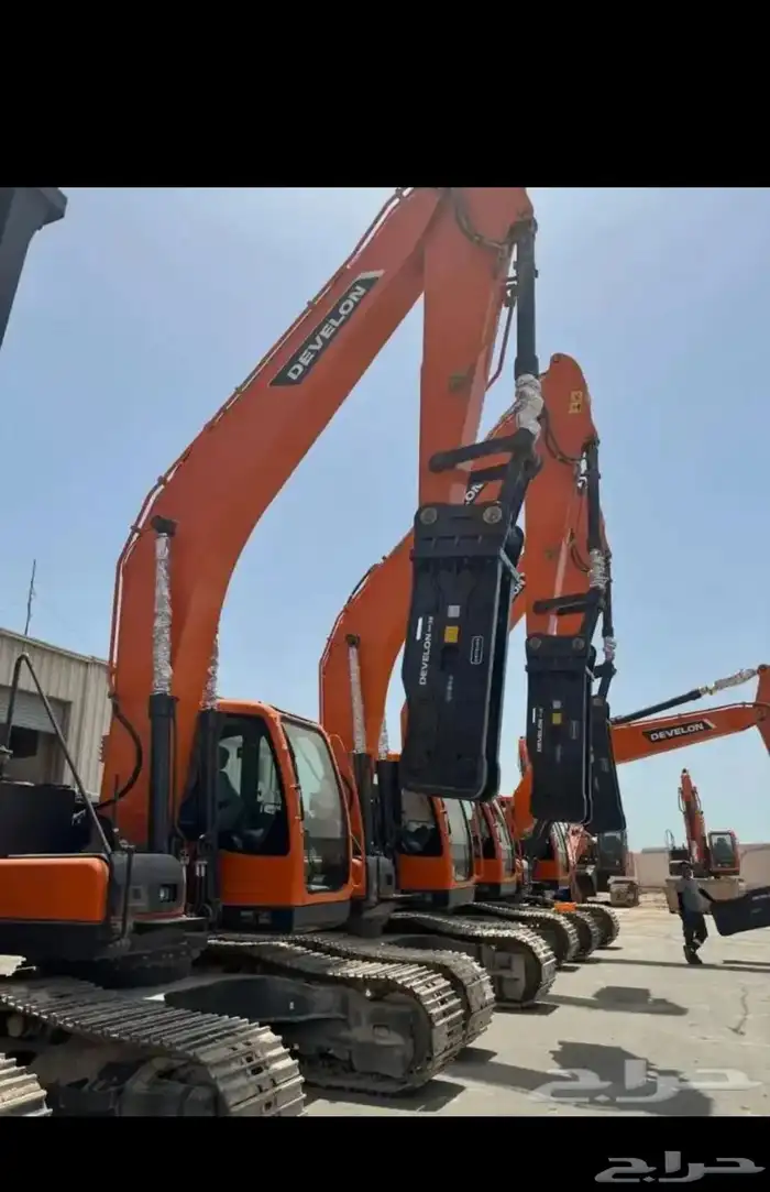 بوكلين للإيجار قطوعة او ب المتر او يومية .الدرعية . الوصيل 0