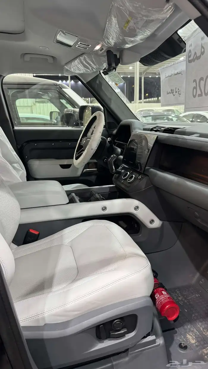 لاندروفر - ديفيندر - HSE V6 - 110 - سعودي - 2026 3