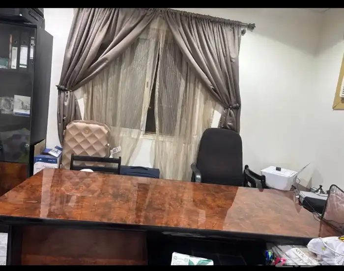 مكتب عدد1 وكرسي 0