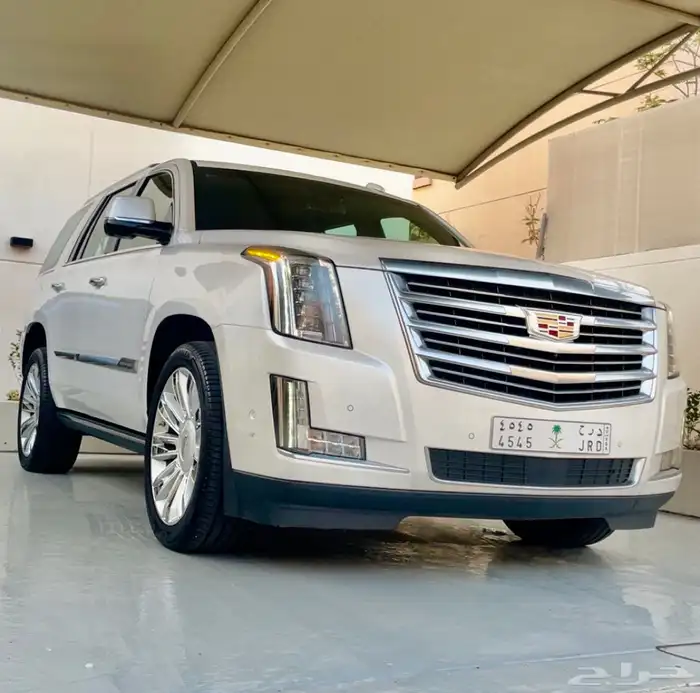 كاديلاك اسكاليد بلاتنيوم ( مخزن ) 5