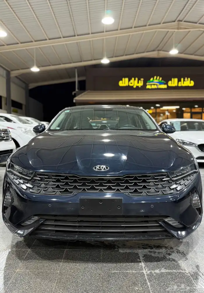 كيا K5 2021 مطور كحلي لدى معرض(عبيد الرشيدي) 0