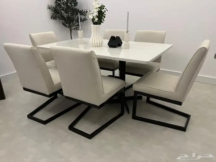 طاولة طعام 0