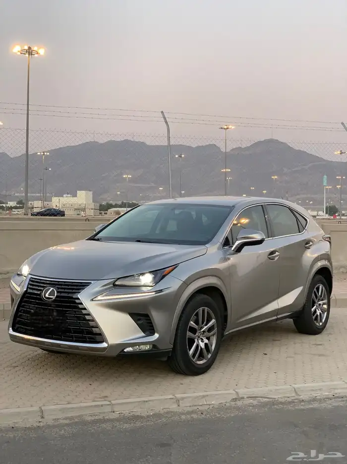 لكزس NX300 2020 ممشى قليل 0