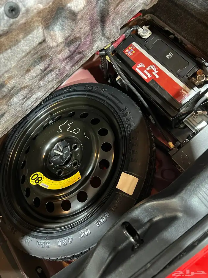 للبيع دوج تشارجر 2014 مالك اول نظيف 23