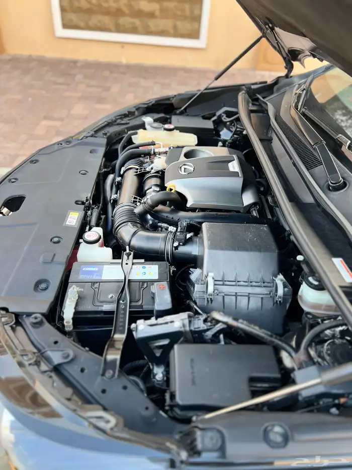 لكزس NX300 قمة النظافة 2020 ممشى قليل بحالة الوكالة 55