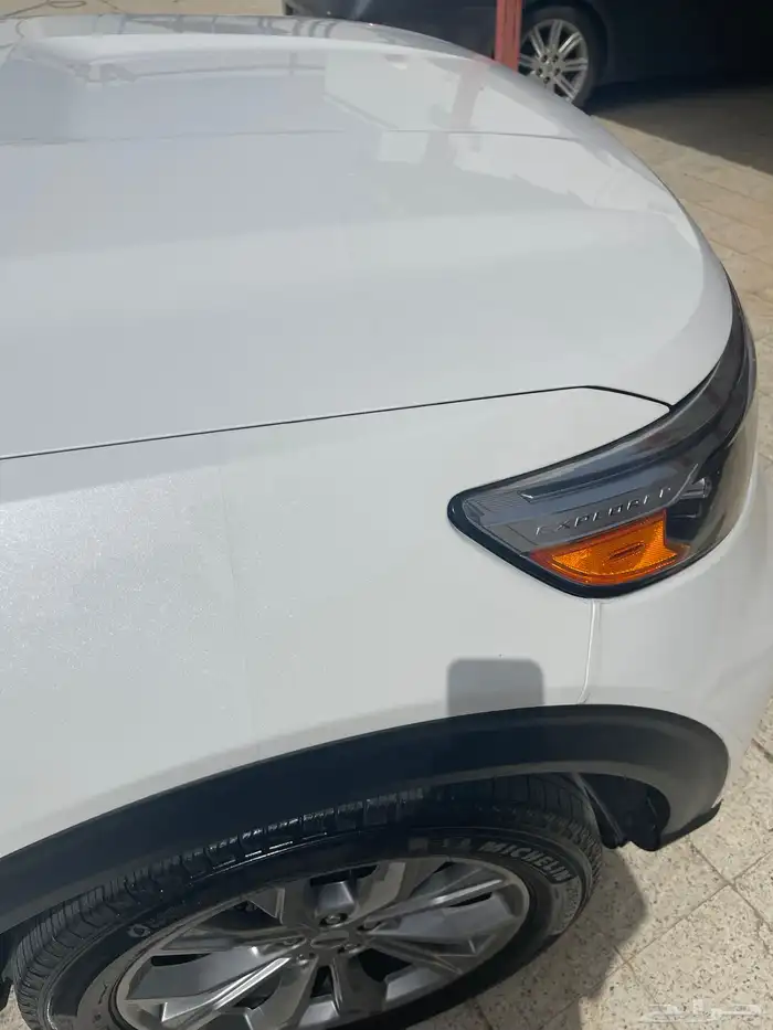 اكسبلورر xlt فل بفتحه سقف ومقاعد جلد 5