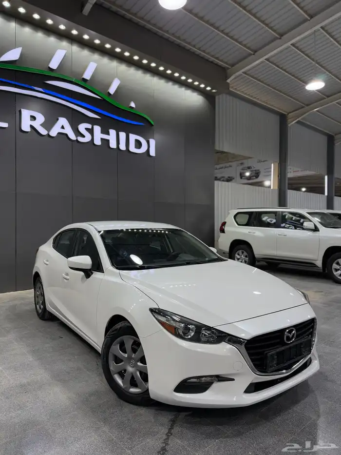 مازدا 3 2019 ابيض لؤلؤي لدى معرض(عبيد الرشيدي) 6