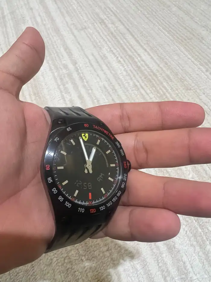 ساعة فيراري أصليه 3