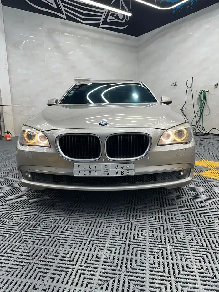 بي ام 730 نظيفة للبيع 8