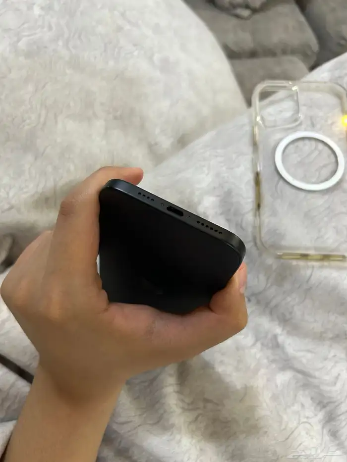 ايفون 16بلس 256جيجا 6