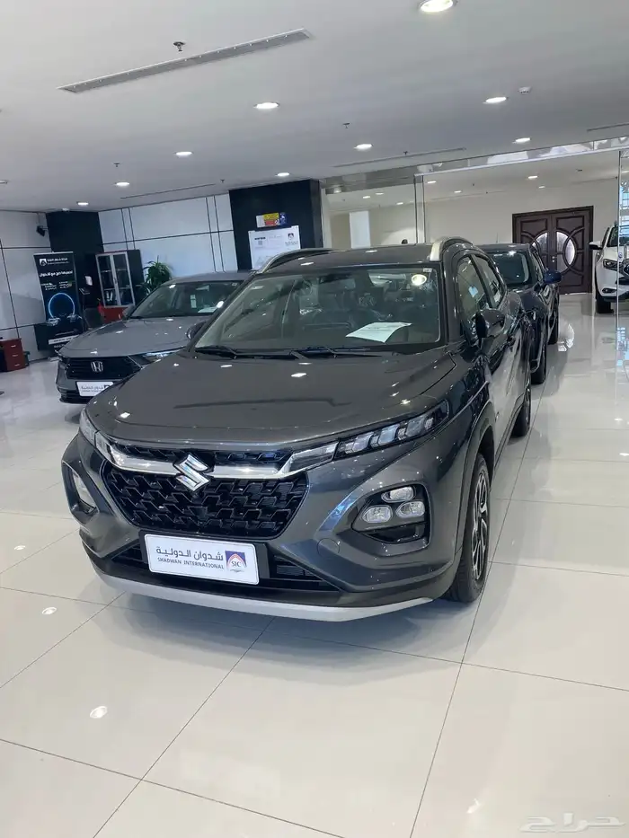 سوزوكي فرونكس GL و GLX 4