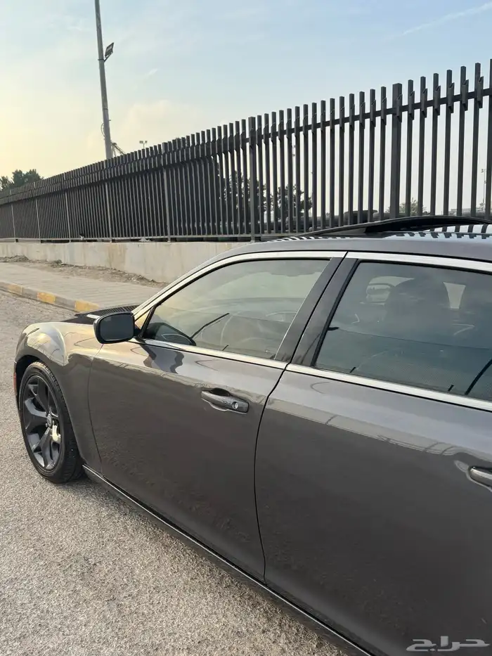 للبيع كرايسلر 2015 9