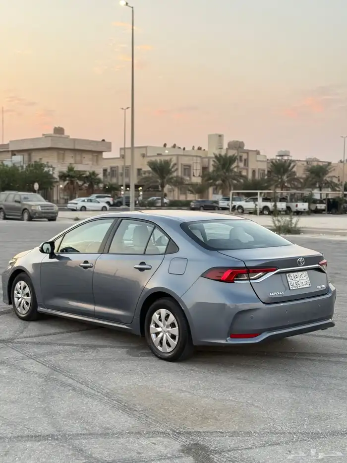 تويوتا كورولا2022 سعودي 2.0 قمه بنضافه 4