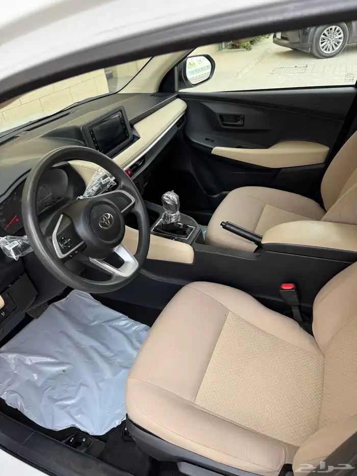 يارس 2023 ممشى قليل للبيع 11