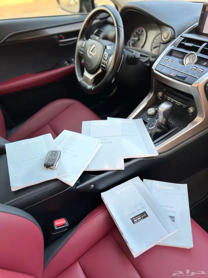 لكزس NX300 قمة النظافة 2020 ممشى قليل بحالة الوكالة 41
