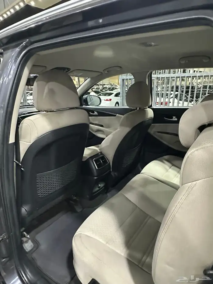 سورنتو 2020 دبل 7 مقاعد لدى معرض(عبيد الرشيدي) 24