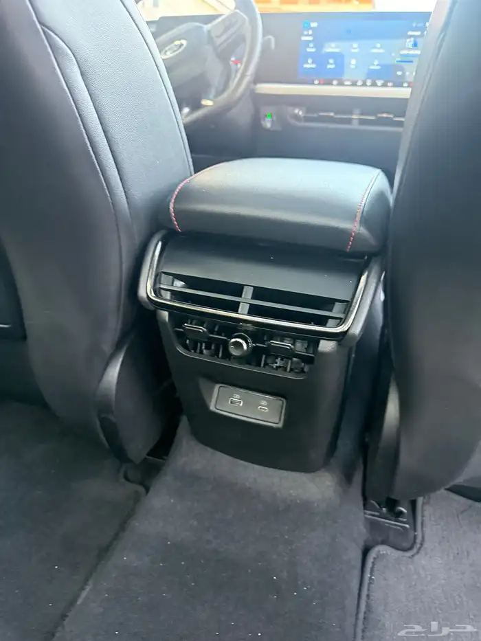 فورد_توروس_2023_تيتانيوم 52