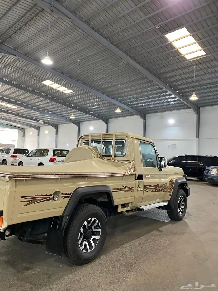 تويوتا شاص فل كامل رفرف 2025 10