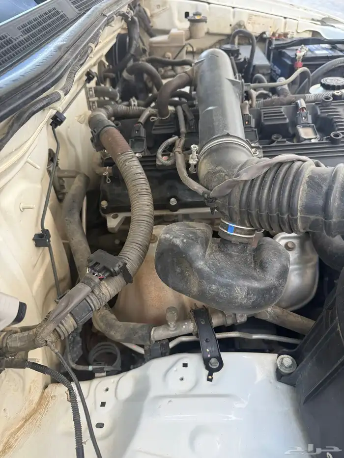 هايلكس 2015 GLX فل كامل عبدالطيف جميل 28