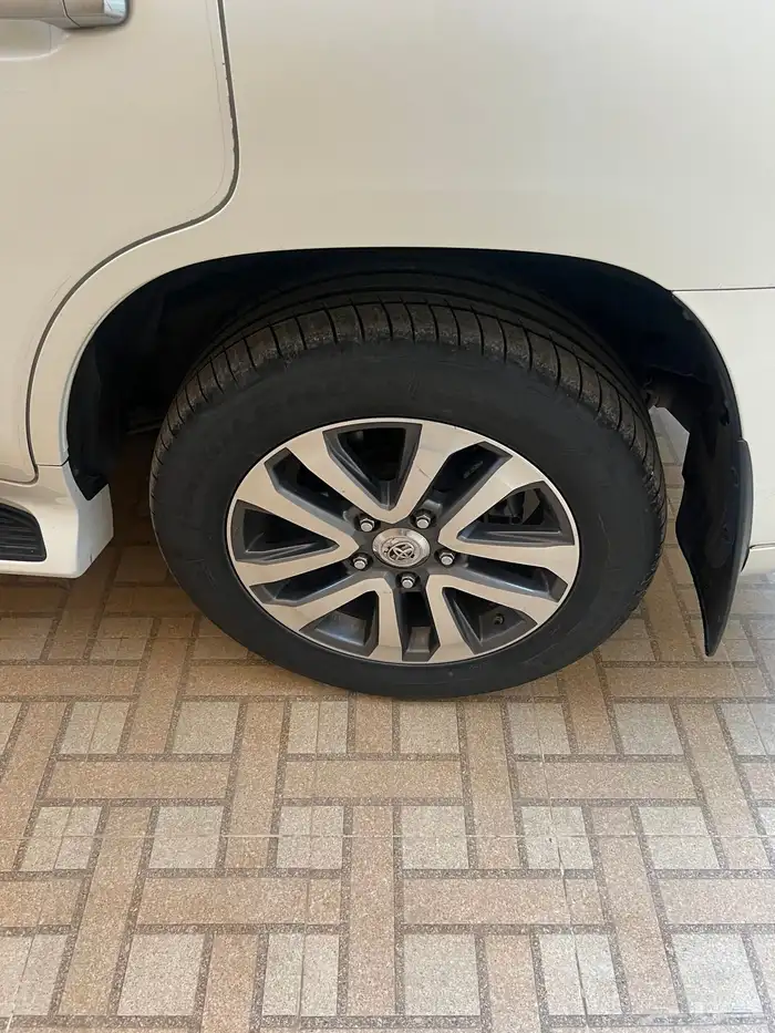 لاندكروزر 3